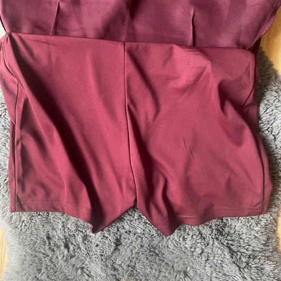 NWOT Girls French Toast Burgundy Pleated Two Tab Skort Uniform Size 16.5 - Picture 12 of 12